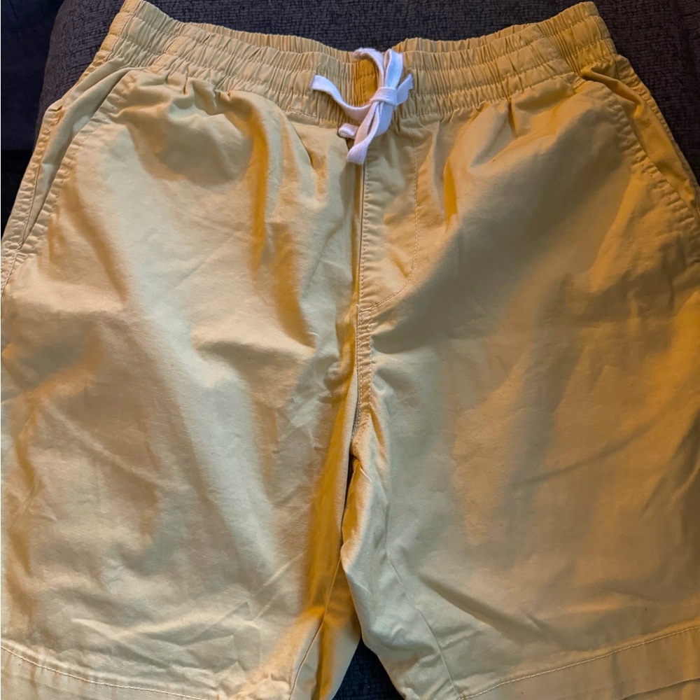 Men’s Old Navy Yellow Shorts